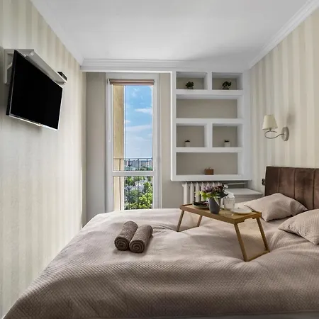 아파트 Praga Views - 17th Floor With Balcony - By Rentujemy 바르샤바