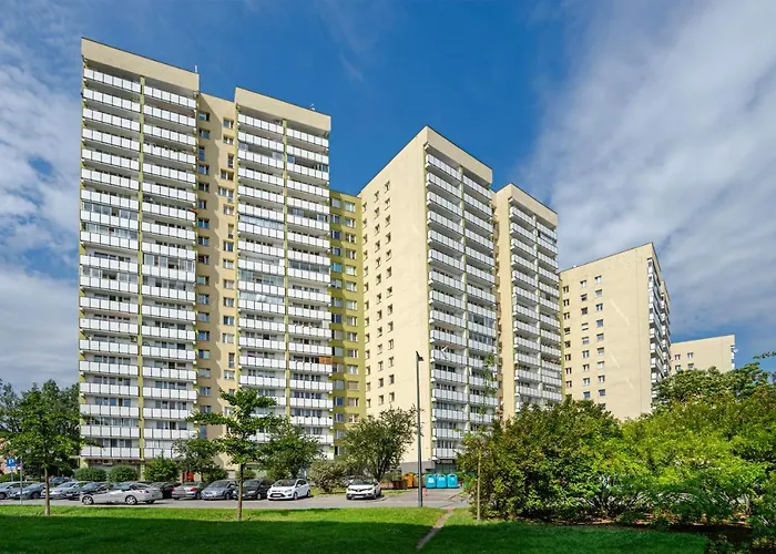 Apartamento Praga Views - 17th Floor With Balcony - By Rentujemy