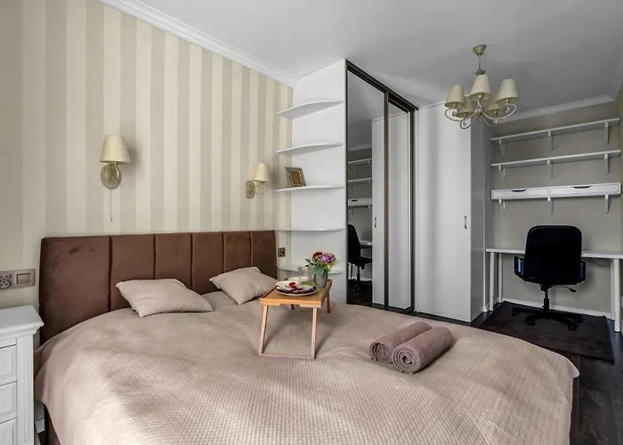 Praga Views - 17th Floor With Balcony - By Rentujemy Apartamento